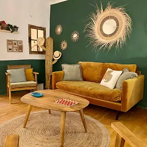 La Mansio Ferienhaus LʼIsle-sur-la-Sorgue